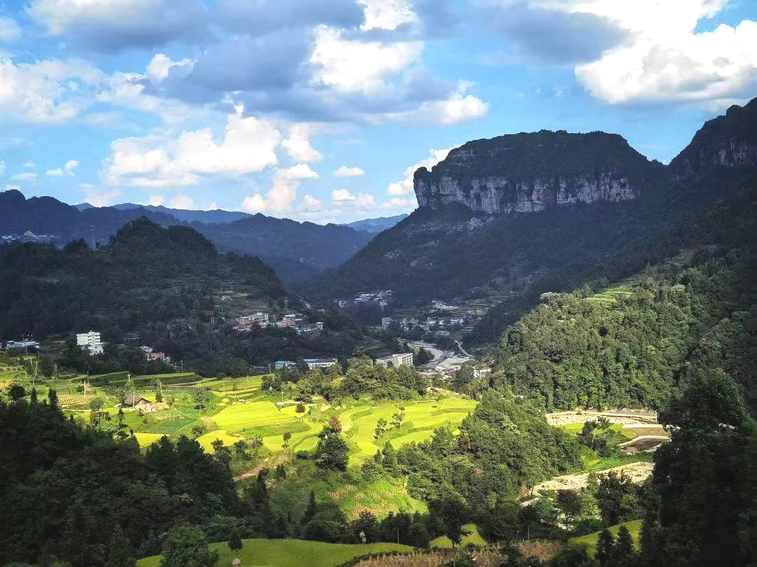 圖1 歸蘭水族鄉(xiāng)潘硐村.png