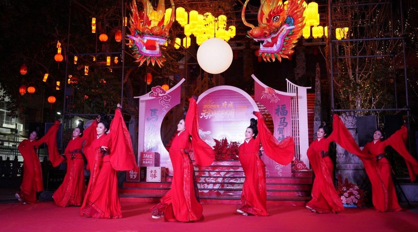 ?？谑协偵絽^(qū)府城元宵換花藝術(shù)周亮燈儀式圓滿舉行